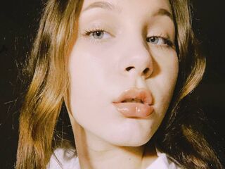 fingering girl webcam  MilaWillson