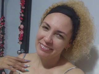 live cam girl photo MireyaVidal