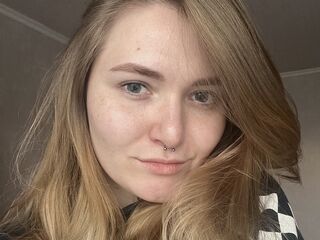 hot cam girl fingering MissBrooksy