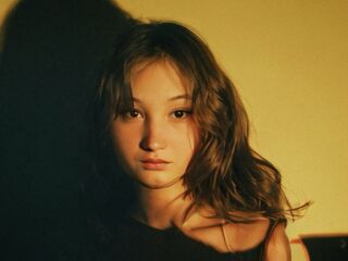 adult videochat room MonaArrowsmith