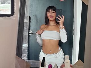 naughty cam girl fingering pussy NaomyWatson