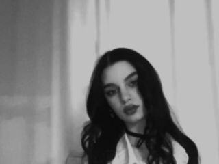 naked cam girl photo NildaMettling