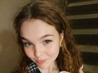 naughty camgirl masturbating with dildo NorahGrengh