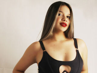 free webcam chatroom OnaRosse