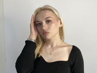 adult live cam PaulinePedrotti