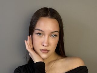 beautiful webcamgirl RosannShrier