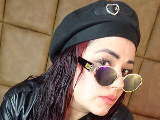 naughty webcam SandyGuzman