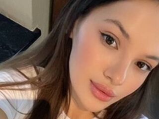 closeup web cam SantinaHeckle