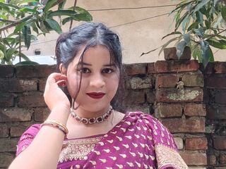 camslut topless SaraAlisk