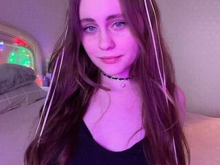 naughty cam girl fingering shaved pussy SellyaHouston