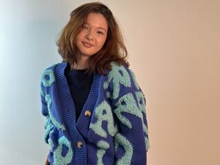 mastubating web cam girl ShantaGonsalues