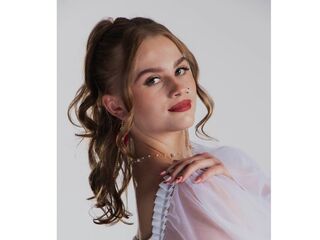 hot webcam slut SharriLangolf