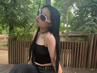 cam girl fingering ShemikaGnerre