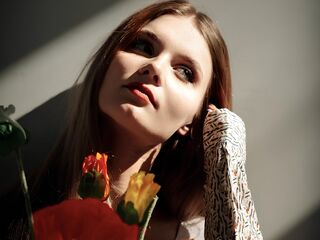 camgirl spreading pussy SilkenFever