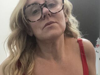 naked cam live SophiaHillUk