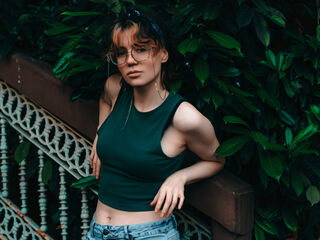 adult chat room SunnyTeazee