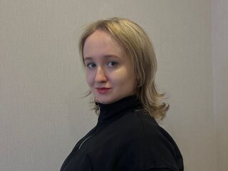 cam whore livesex SuzannKernes