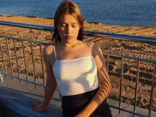 naughty video chat SuziBarringer