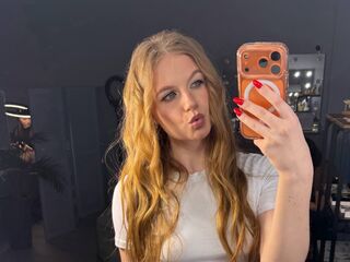 jasmin cam model TainaSaffo