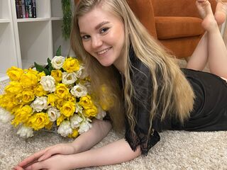 cam girl masturbating with dildo TastyNika