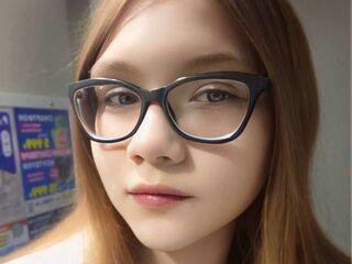 camslut masturbating TessaGlower