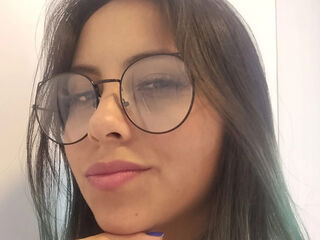 cam girl masturbating with sextoy ThiaraSanchez