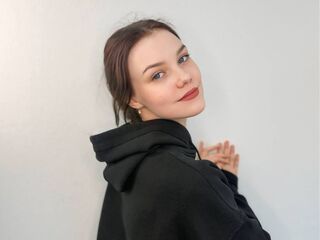 camgirl fingering bald pussy ToraMendiaz