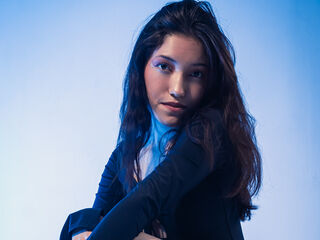 cam girl fingering pussy TrinityNova