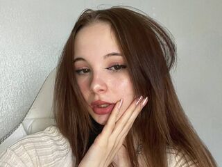 nude gamgirl VeronaHewlett