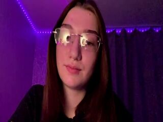 fingering cam girl video WandaGosier