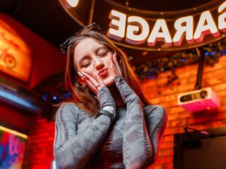 erotic cam XeniaUsher