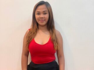 topless webcam girl YenMendoza