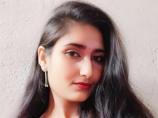 beautiful webcam girl ZoeSathi