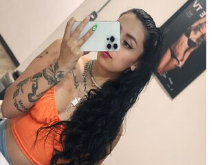 naughty cam girl masturbating with dildo lorecastillo